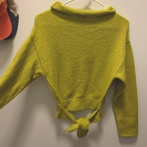 green/yellow mock turtle neck sweater